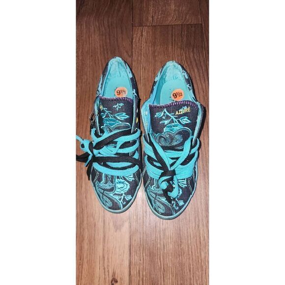 Azzure Denim Tyra Low Top Sneakers - Picture 1 of 8